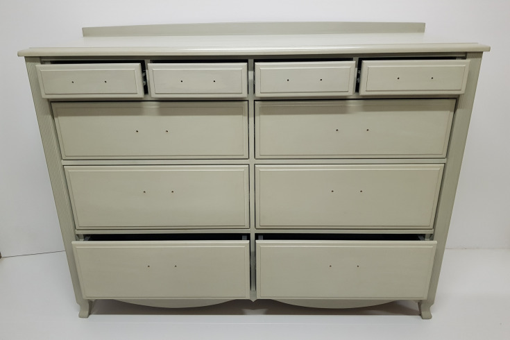 Chest of drawers painted in Annie Sloan chalk paint